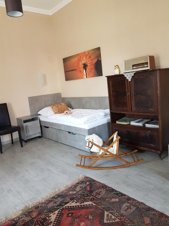 Ketbodonyi Apartments Eksteriør billede