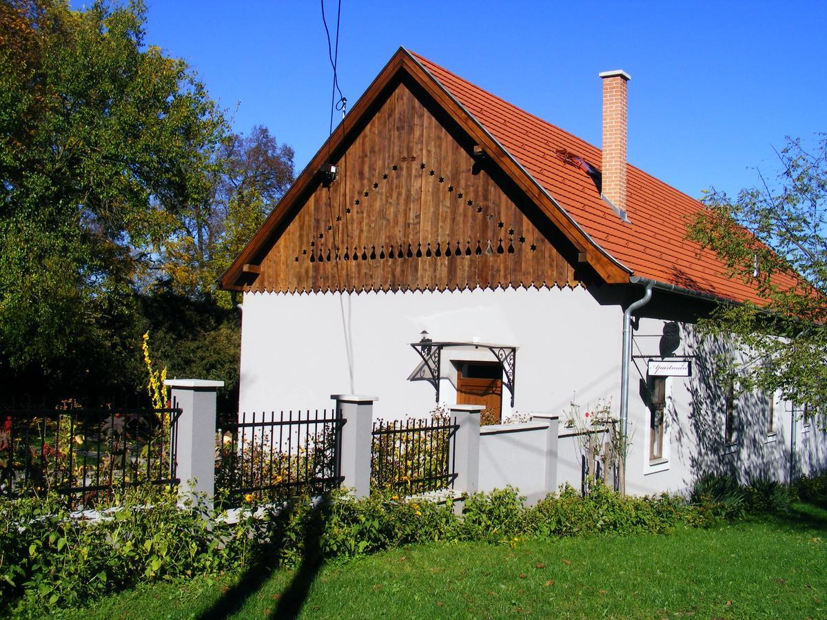 Ketbodonyi Apartments Eksteriør billede